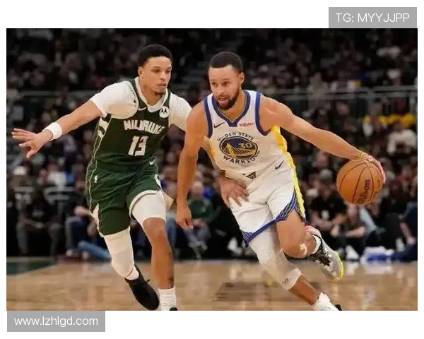 罗林斯狂砍三十二分带领雄鹿强势击退勇士豪取关键胜利 罗林斯狂砍三十二分带领雄鹿强势击退勇士豪取关键胜利