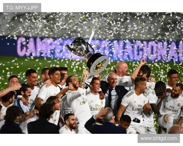 以西甲最贵人墙为轴心重绘足坛定格瞬间的传奇画面崭新篇章再现中