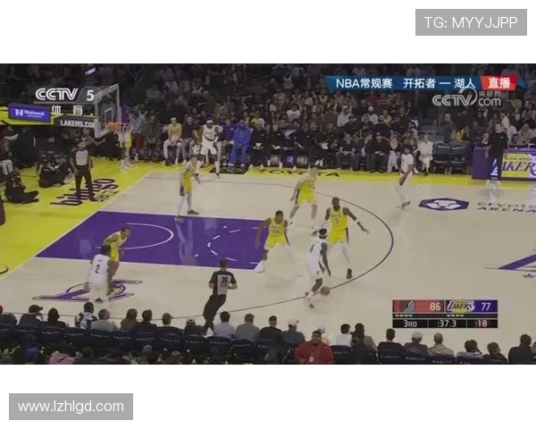 布朗尼全面爆发 侧翼三分精准如刀起刀落助力球队胜利